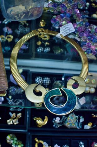 1980’s choker - enamel center