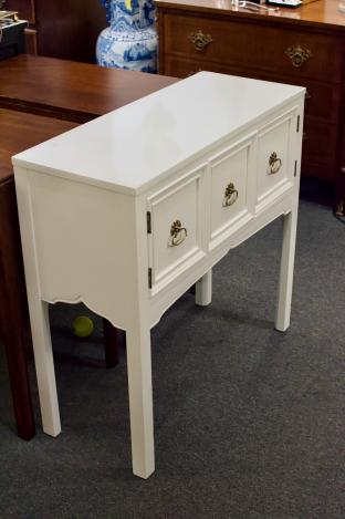 White lacquered console cabinet
