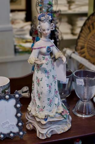 1940’s Corday lady figurine