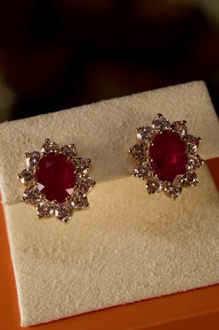 Natural ruby earrings 2.69 CT total weight