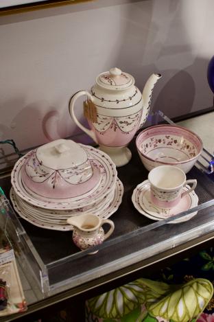 12 pieces of lustreware