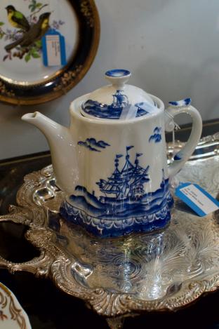 Blue & white teapot