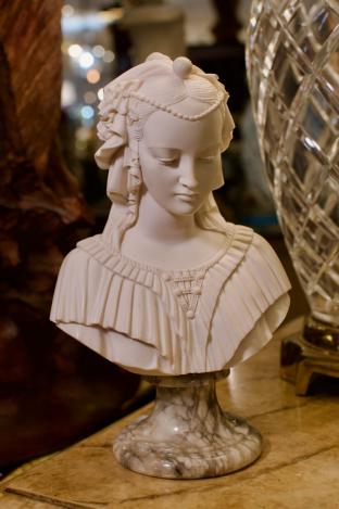 Giannelli bust - beautiful bust
