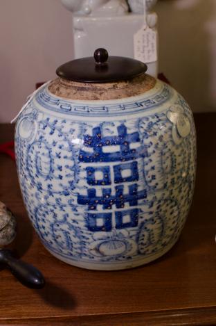 Double happiness jar