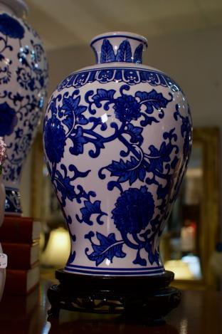 Botanical blue & white vase
