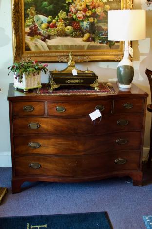 Mahogany dresser - Henredon