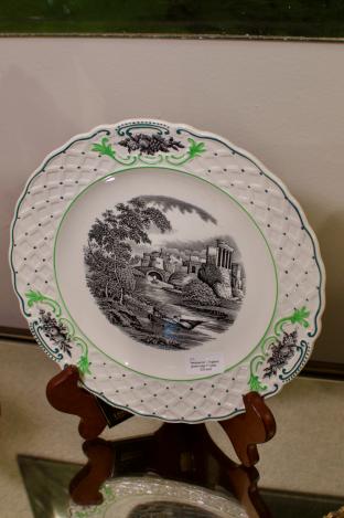 Wedgwood - England green edge 9” plate