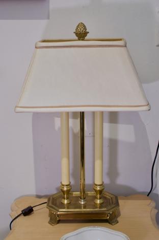 Table lamp