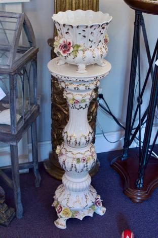 Made in Italy Capodimonte Jardiniere & pedestal