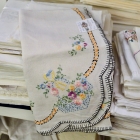 Pretty tea cloth w/ embroidered flowers
