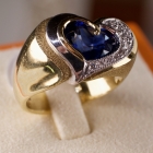 Heart shaped sapphire ring 1.25 CT w/ diamonds