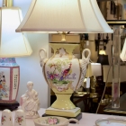 Porcelain urn shaped yellow lamp w/ birds