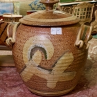 1979 signed pottery crock pot