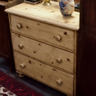 Pine chest of drawers