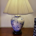 Blue & white chinoiserie porcelain lamp