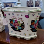 Tobacco leaf cache pot