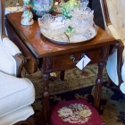 Dropleaf side table - Drexel Heritage